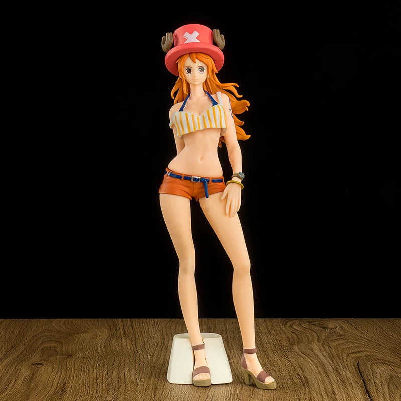 Nami, com roupa do Chopper - One Piece