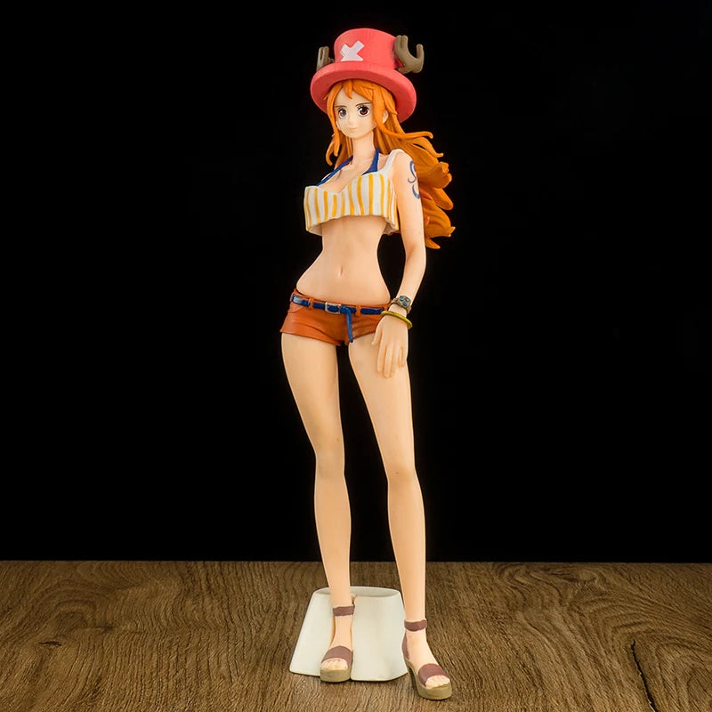 Nami, com roupa do Chopper - One Piece